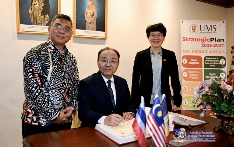 UMS merupakan Universiti pertama terima Biasiswa Kedutaan China di Malaysia – Kasim