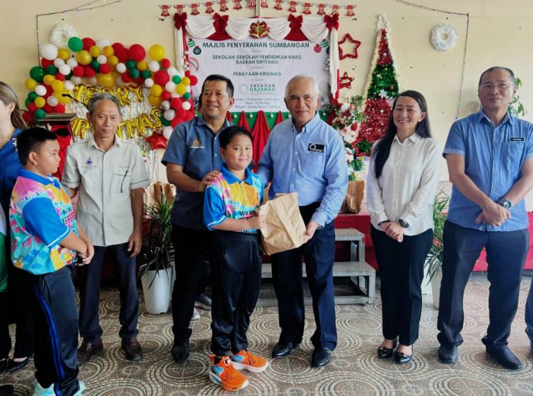 Yayasan Qhazanah Sabah santuni murid pendidikan khas Sipitang sempena Krismas