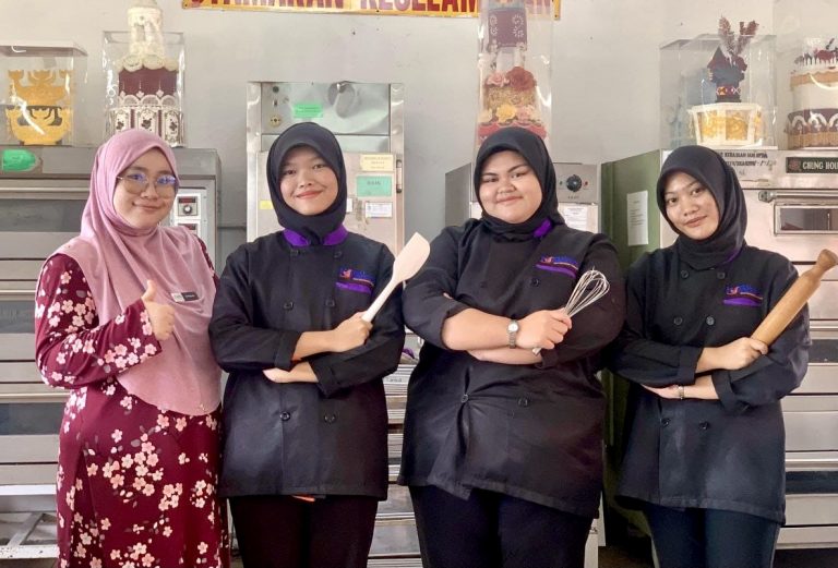 KV Keningau Terima Geran RM3,000 Untuk Bantu Wanita Berpendapatan Minima